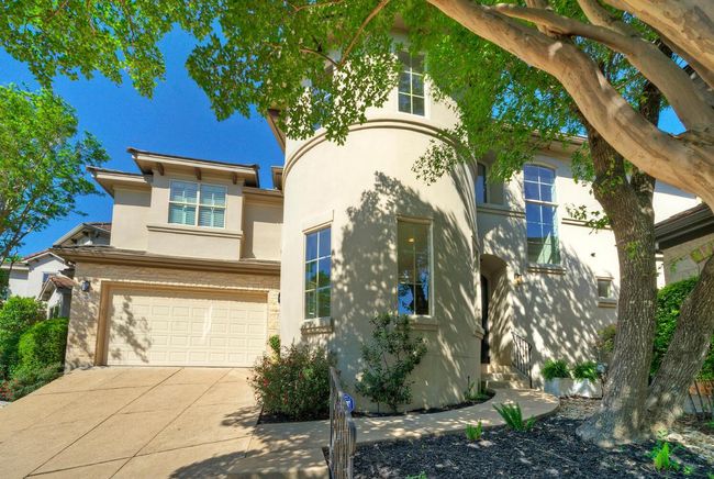 free standing family home on almost 1/3 acre! | Image 8