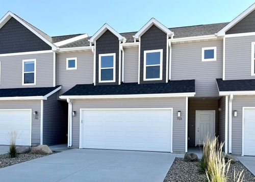 713 Spruce Needle Lane, Cedar Falls, IA, 50613 | Card Image