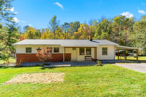 133 Walker Dr, Old Fort, NC, 28762-6649 | Card Image