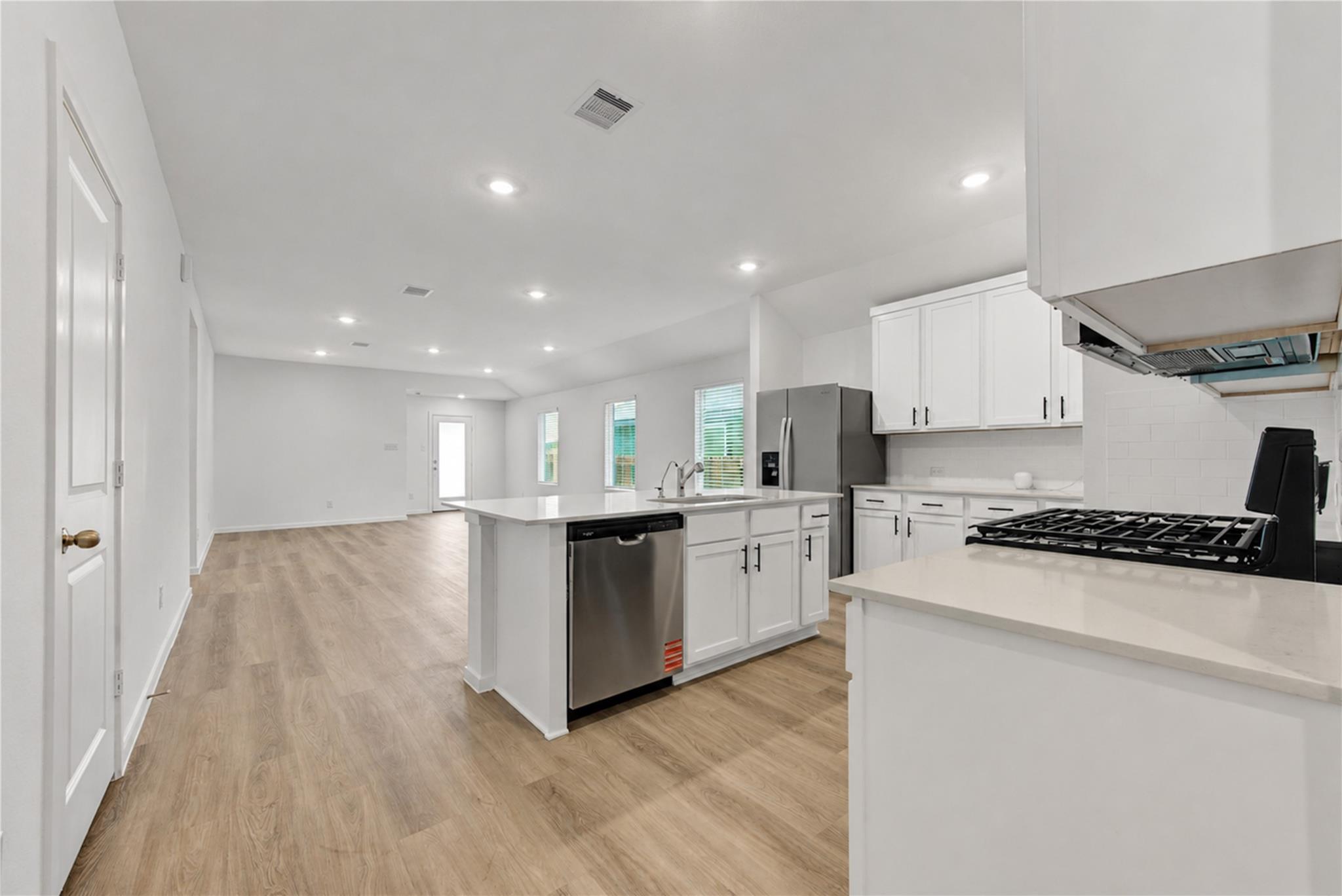 Residential Lease in Magnolia 5