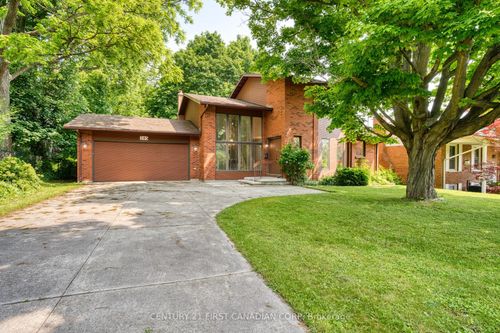 {{alt}} | Card Image