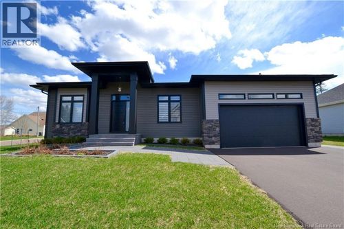 55 Larochelle St, Dieppe, NB, E1A9B6 | Card Image