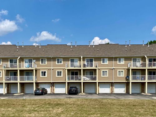 236 Park Green Dr, Lake Orion, MI, 48362-3375 | Card Image