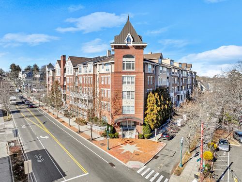 unit-211-35 W Broad St, Stamford, CT, 06902-3769 | Card Image