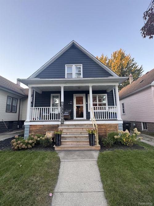 516 Poplar St, Wyandotte, MI, 48192-4329 | Card Image