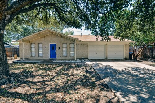 7524 Overhill Rd, Fort Worth, TX, 76116-9018 | Card Image