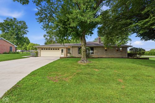 3480 Carolina St, Columbus, IN, 47203-2807 | Card Image