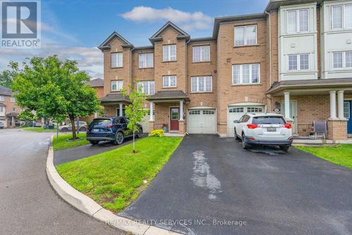 65-470 Beach Blvd, Hamilton, ON, L8H6X2 | Card Image