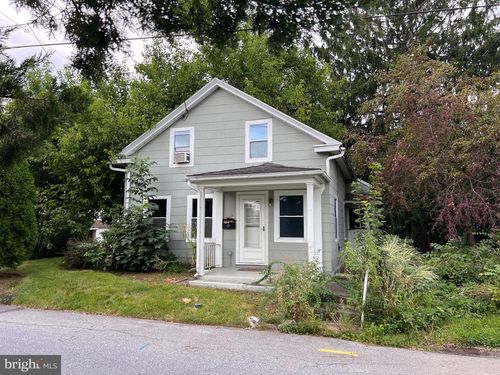147 S Cherry St, ANNVILLE, PA, 17003-1707 | Card Image