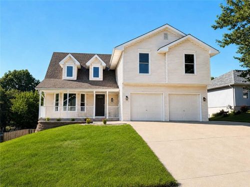 724 Plum Rose Dr, Liberty, MO, 64068-7407 | Card Image