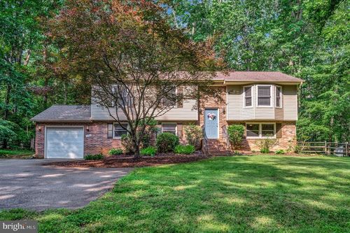 12502 Quarter Charge Dr, SPOTSYLVANIA, VA, 22551-8164 | Card Image