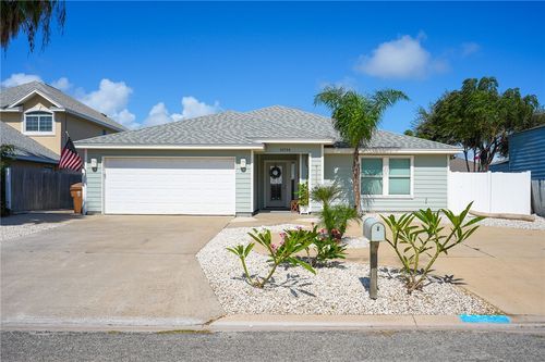 13730 Eaglesnest Bay Dr, Corpus Christi, TX, 78418-6318 | Card Image