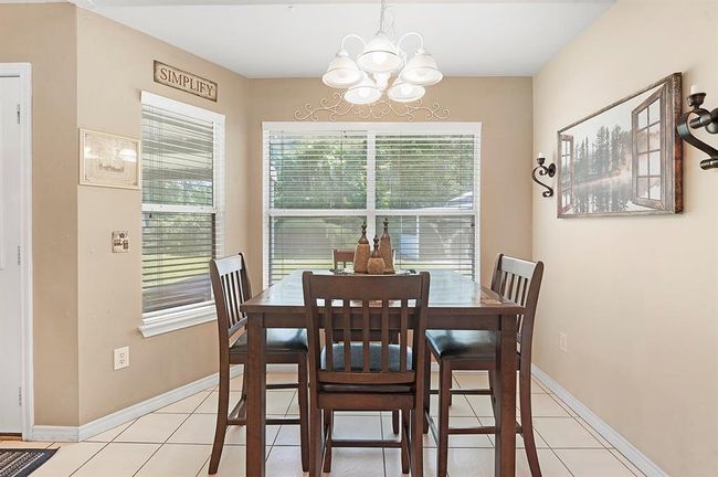 Breakfast Nook | Image 12