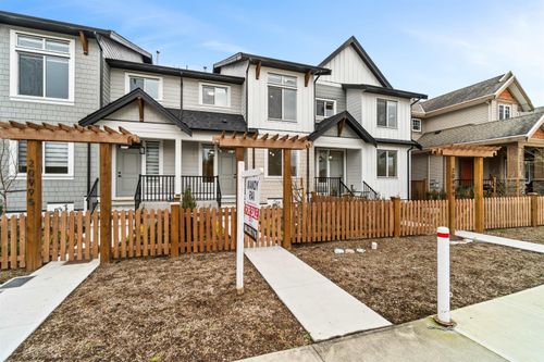 20997 83 Ave, Langley, BC, V2Y4K4 | Card Image