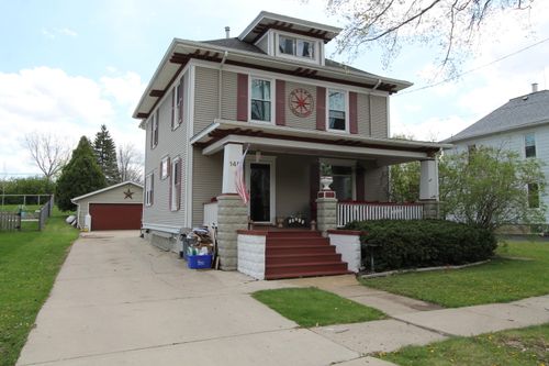 140 Kendall St, Burlington, WI, 53105-1808 | Card Image