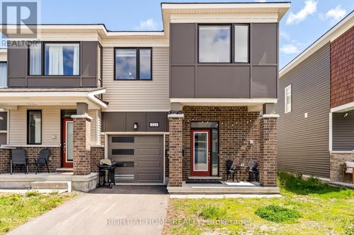 221 Billrian Crescent, Ottawa, ON, K2S3A6 | Card Image