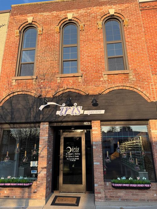 403 S Leroy St, Fenton, MI, 48430-2143 | Card Image