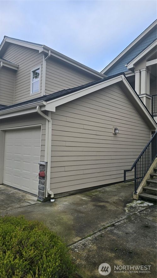 905-4319 Se Issaquah-Pine Lake Road, Sammamish, WA, 98075 | Card Image