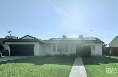 615 Cherokee Dr, Bakersfield, CA, 93309-3321 | Card Image