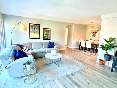 p-560 Avenida Sevilla, Laguna Woods, CA, 92637-3375 | Card Image