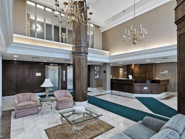 902 - 330 Mill St S, Condo with 3 bedrooms, 2 bathrooms and null parking in Brampton ON | Image 10