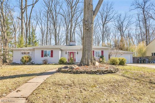 914 Garford Ave, Elyria, OH, 44035-6655 | Card Image