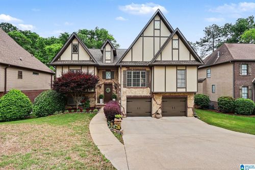 116 Eagle Cove Dr, Pelham, AL, 35124-2167 | Card Image