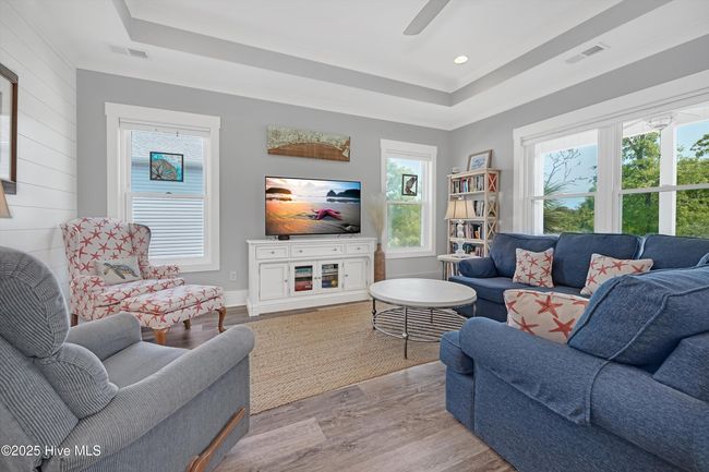 115 Ne 7 Th St, House other with 3 bedrooms, 2 bathrooms and null parking in Oak Island NC | Image 7