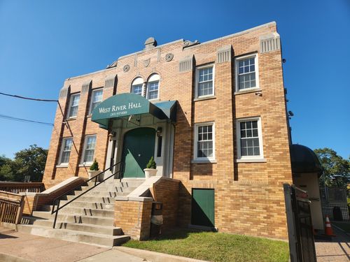 37 Orlando St, West Haven, CT, 06516-1647 | Card Image