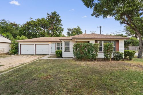 1119 Kent St, Taylor, TX, 76574-1568 | Card Image