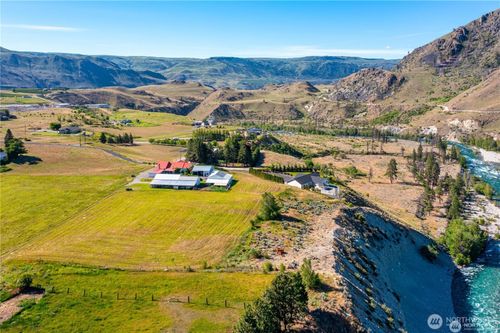 24 Miller Rd, Chelan, WA, 98816-9502 | Card Image