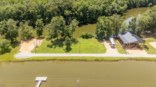 218 Drake Dr, Clifton, TN, 38425 | Card Image