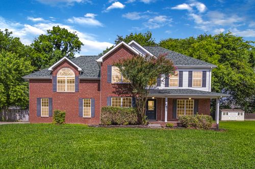 3332 Greenspoint Dr, Clarksville, TN, 37042-8597 | Card Image