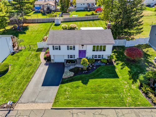 11 Gleason Dr, Thiells, NY, 10984-1618 | Card Image