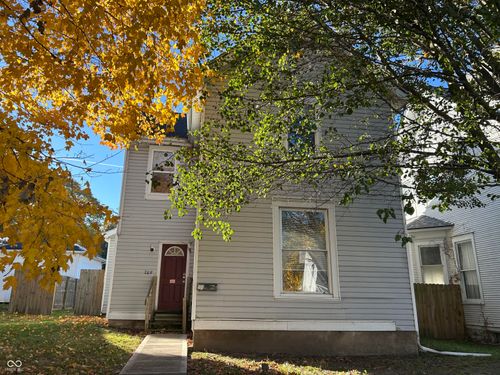 709 Broad St, New Castle, IN, 47362-4805 | Card Image