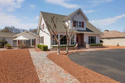 1900 W Lowell Avenue, Tracy, CA, 95376 | Card Image