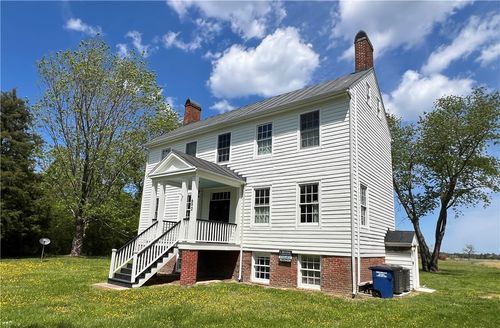 690 Smith Point Rd, Reedville, VA, 22539-3811 | Card Image