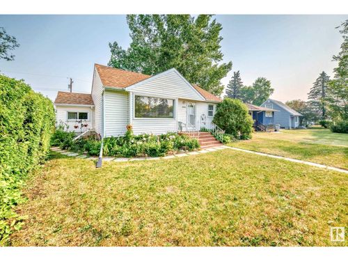 5304 53 Ave, Redwater, AB, T0A2W0 | Card Image