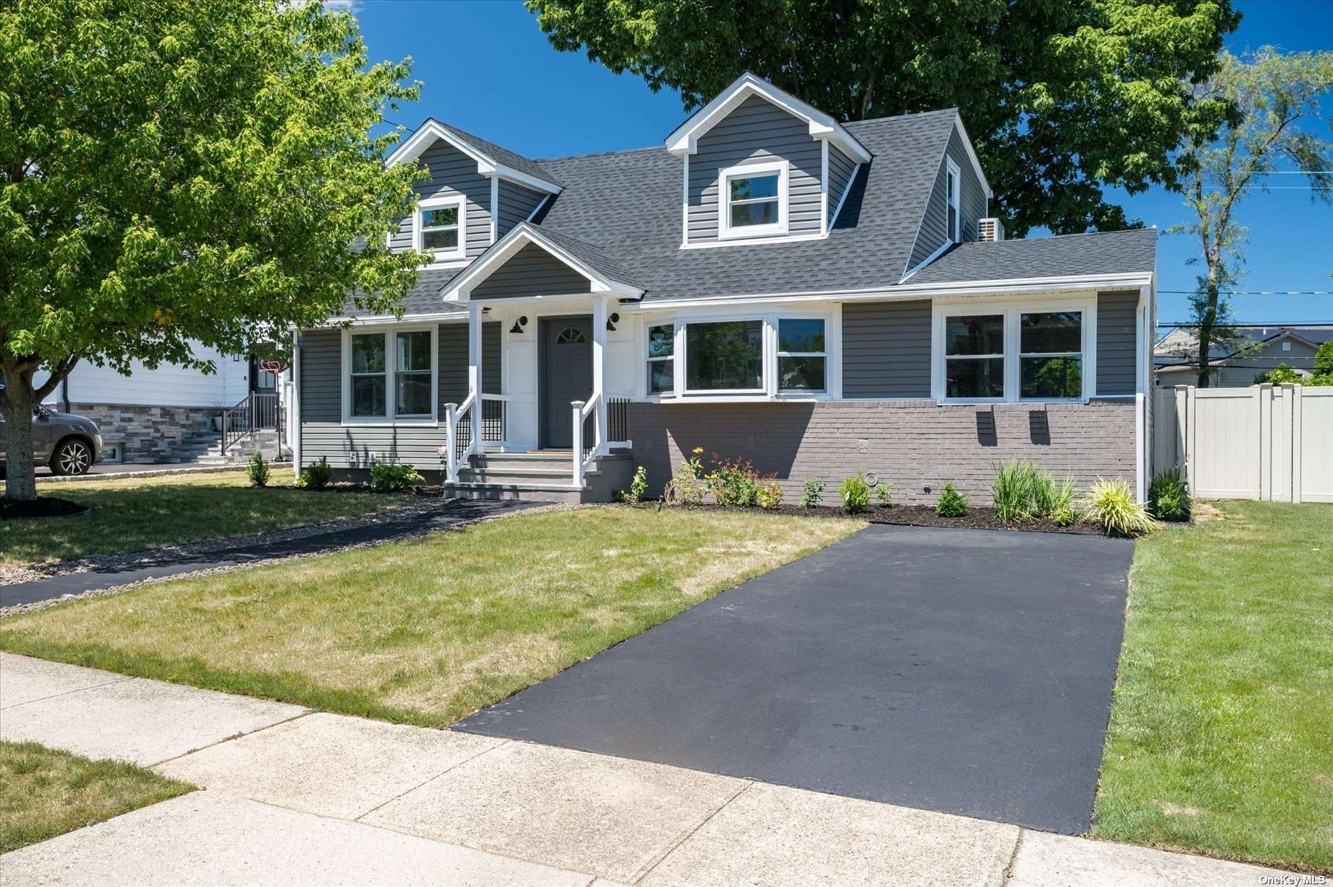 Wicks Ave, Seaford, NY 11783