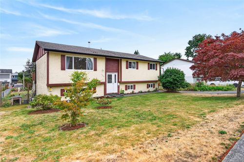 1929 Dogwood Dr, Courtenay, BC, V9N3B1 | Card Image