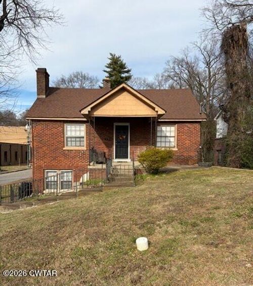 202 College St, Dyersburg, TN, 38024-4171 | Card Image