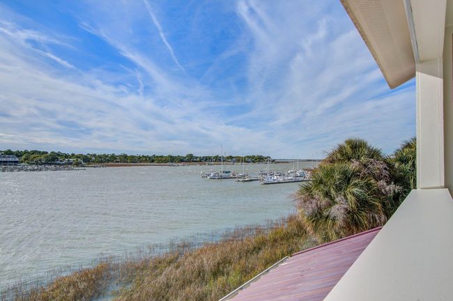 30 MC Upstairs Master Riverview | Image 21