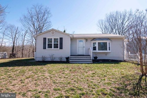 396 Catletts Ford Rd, MIDDLETOWN, VA, 22645-3630 | Card Image