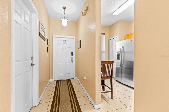 Entryway | Image 4