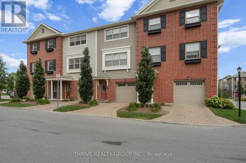 76-3025 Singleton Avenue, London South (South W), ON, N6L0E6 | Card Image