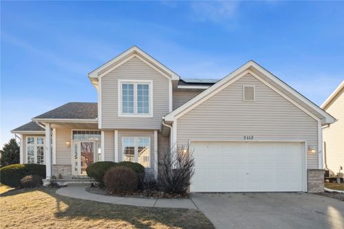 7113 W Park Rd Ne, Cedar Rapids, IA, 52402-7243 | Card Image