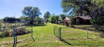 1305 2nd Street, House other with 3 bedrooms, 2 bathrooms and null parking in Hempstead TX | Image 1