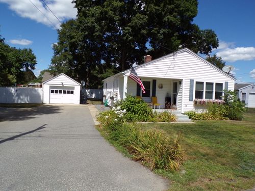 14 Walnut St, Killingly, CT, 06239-1738 | Card Image
