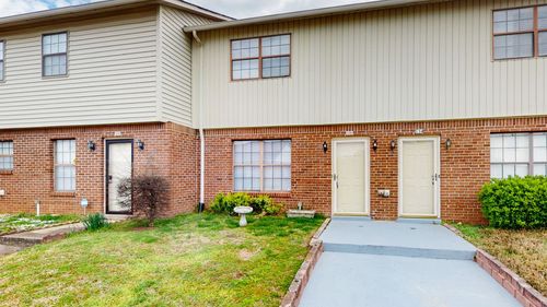 136 Heritage Trace Dr, Madison, TN, 37115-5941 | Card Image