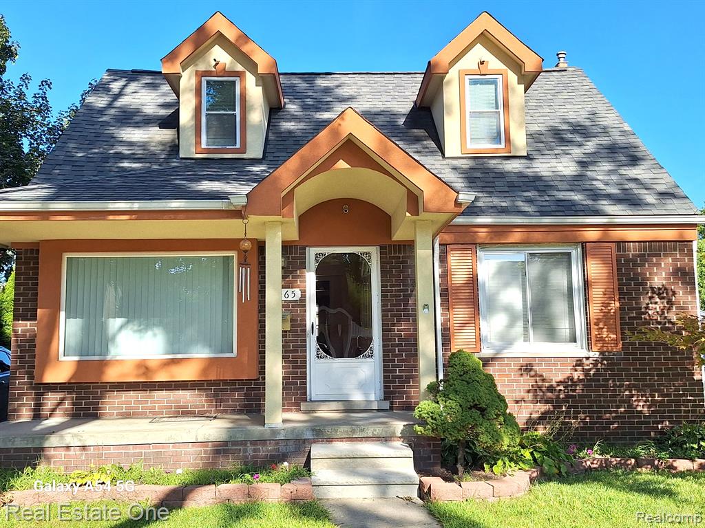 Orchard Ln, Dearborn Heights, MI 48125